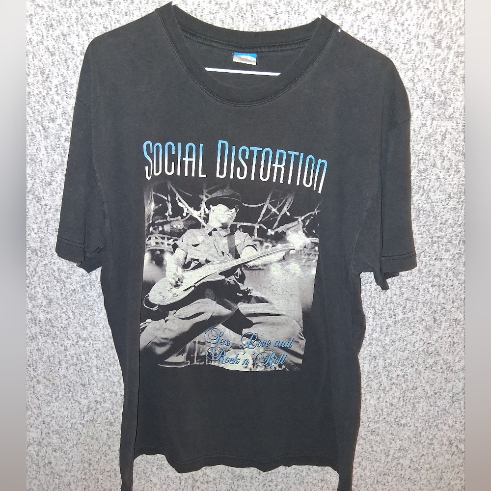 Vintage 2004 social distortion Tour Shirt